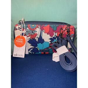 Sakroots Smartphone Crossbody
Bag/Wristlet/Wallet Coated
Canvas new with tags